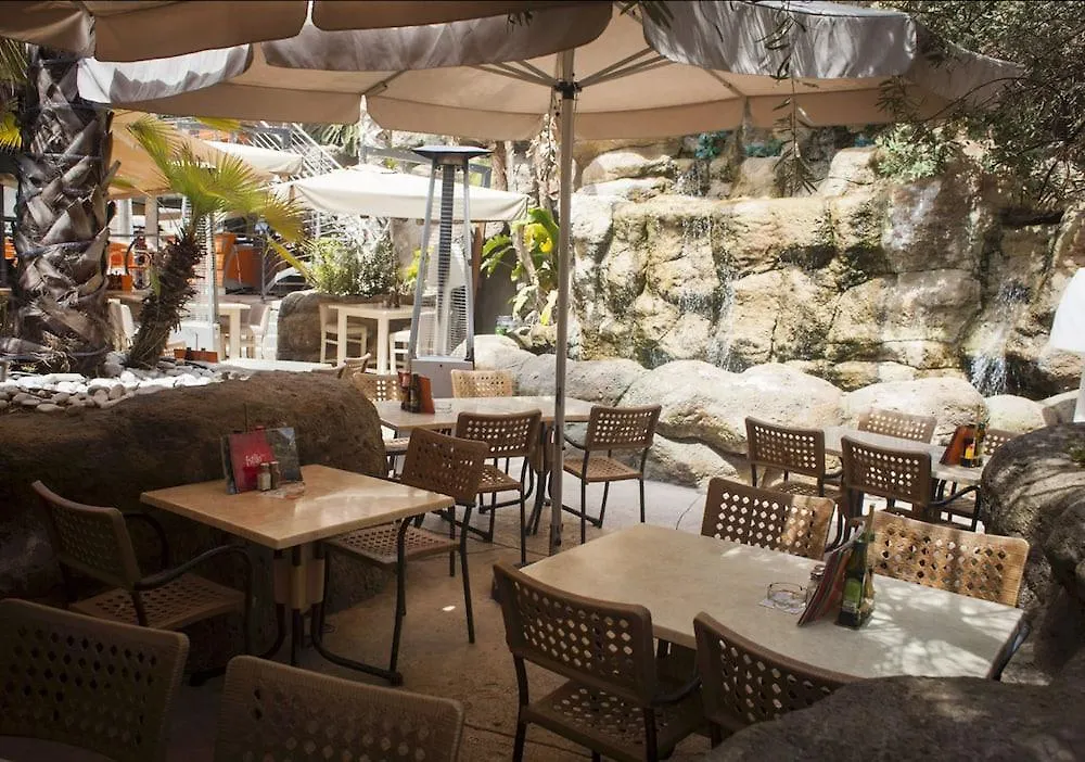 Tropicana Hotel Saint Julian's
