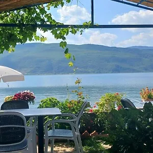 Nesti Relax Bed and breakfast Lini