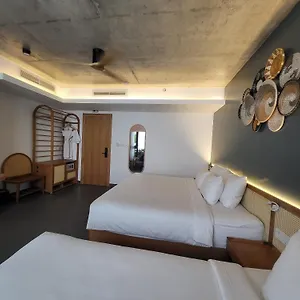 Leaf Beachfront Hotel Đà Nẵng